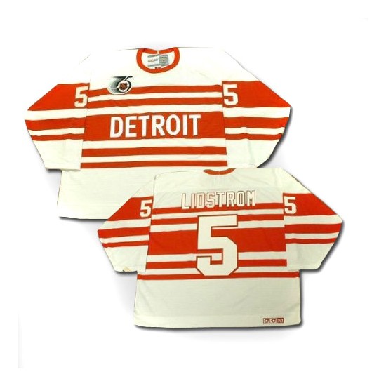 NICKLAS LIDSTROM Signed Detroit Red Wings Red CCM Jersey with 4x Cup 97,  98, 02, 08 Inscription - NHL Auctions